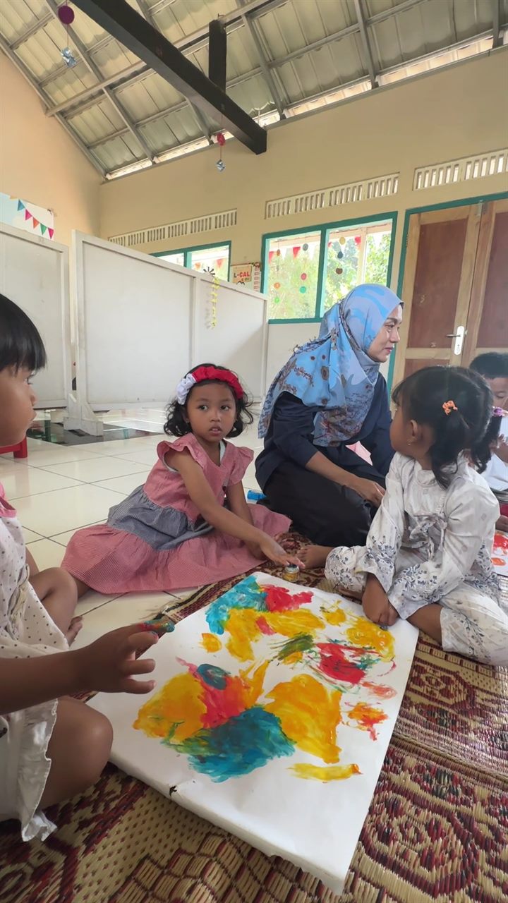 Asyiknya Menyusun Balok Warna & Puzzle Edukatif